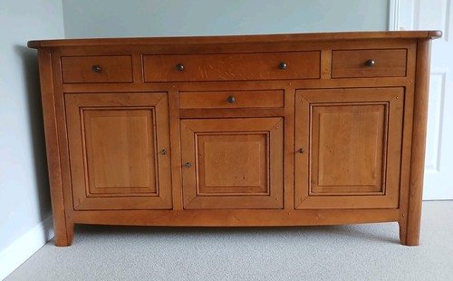 Stunning french oak sideboard - stunning,
